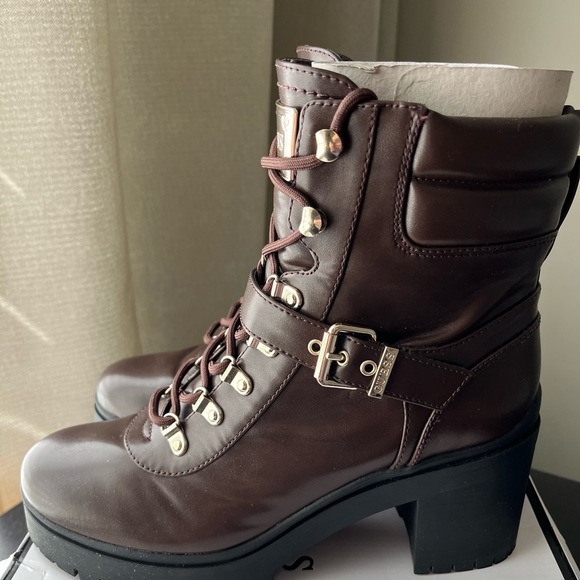 Guess Canaly women boots size 9,5M - Picture 3 of 6